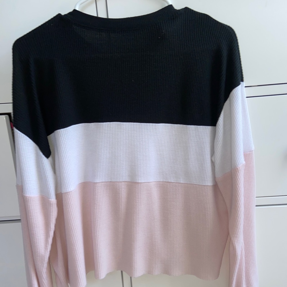 Hollister long sleeve tee